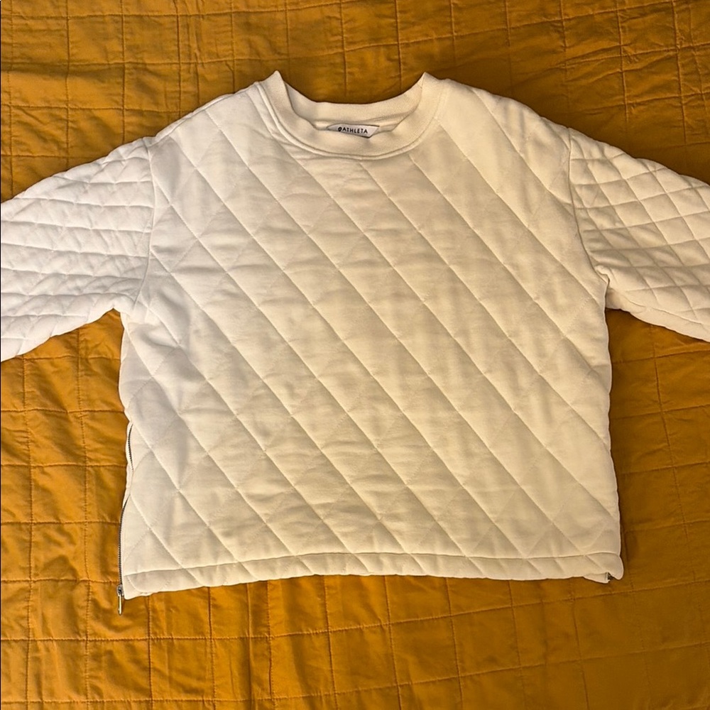 Athleta Cream Quilted Crew Pullover